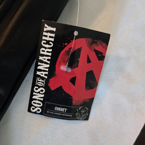 Sons of Anarchy corset top, NWT, Leatherette fabric, size S - Picture 2 of 3